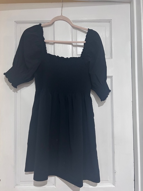 Hill House Home The Athena Nap Dress in Crepe Black Size Medium Hill House Home The Athena Nap Dress in Crepe Black Size Medium